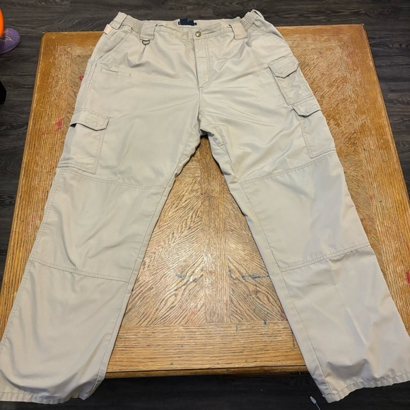 511 Tactical Series Men’s Tan Khaki Cargo Utility Work Pants 40 X 34 - Picture 2 of 7
